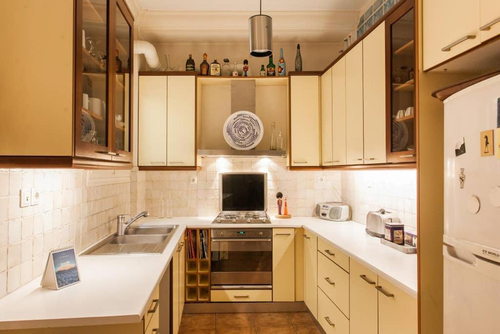 Mid Century 3 Bdr City Centre Townhouse Athén Kültér fotó