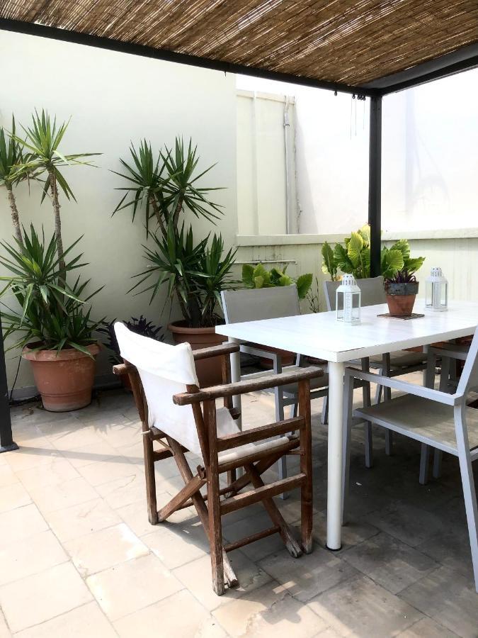Mid Century 3 Bdr City Centre Townhouse Athén Kültér fotó